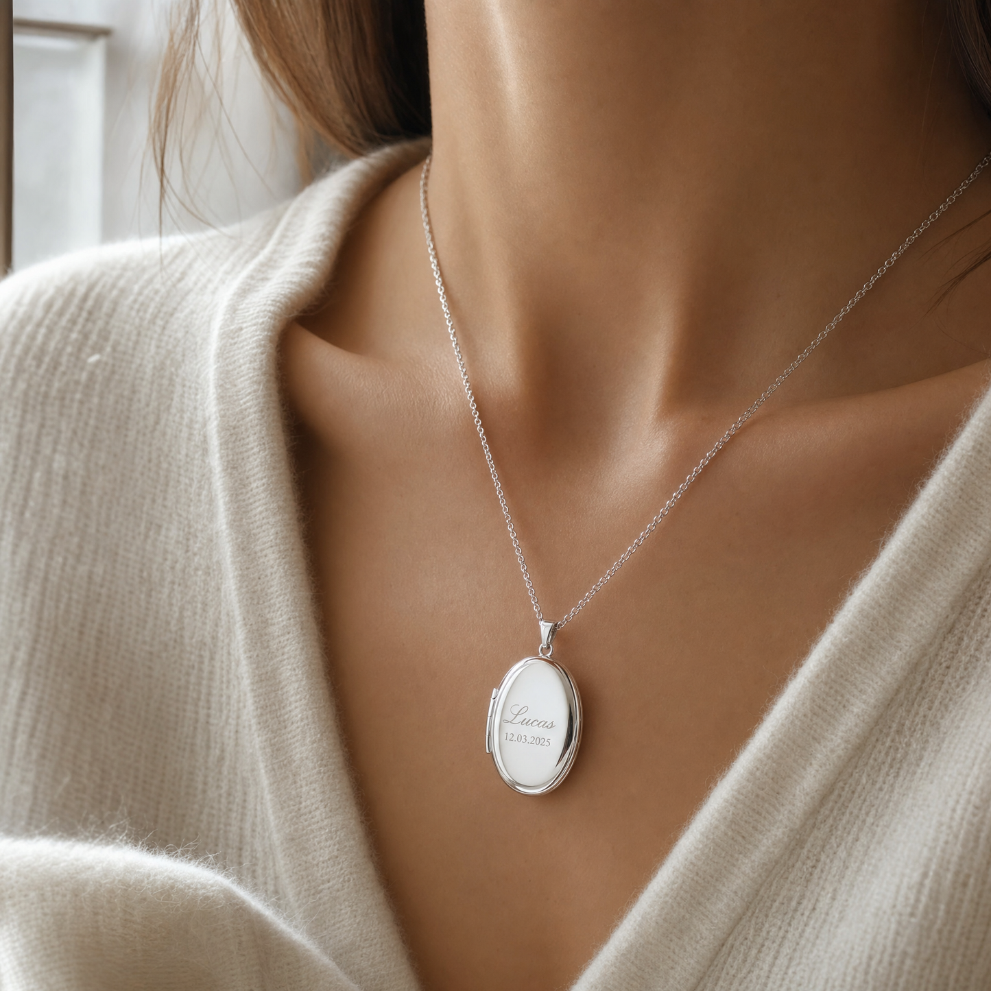 KIRA Keepsakes - product locket lifestyle
